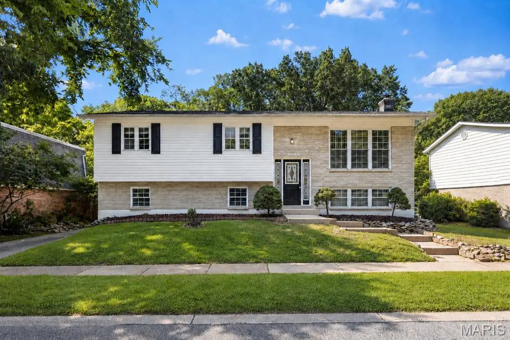 4831 Kerth Drive, Saint Louis, MO 63128 - #1