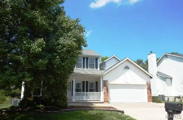 7377 Little Oaks Drive #17F, O'Fallon, MO 63368
