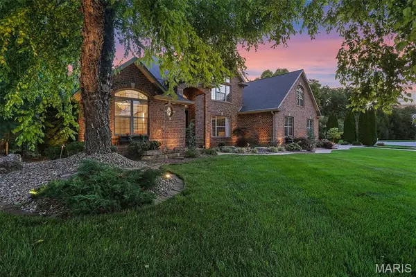 1116 Far Oaks Drive, Caseyville, IL 62232