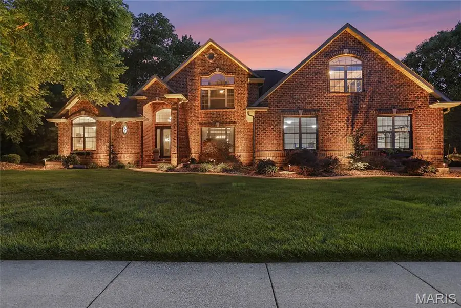 1116 Far Oaks Drive, Caseyville, IL 62232 - #2