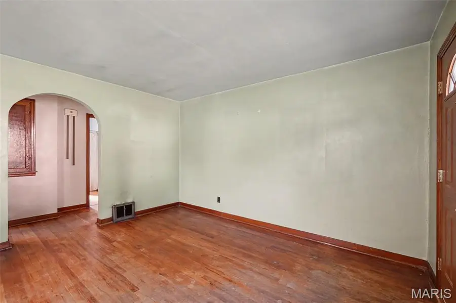 511 Averill Avenue, Ferguson, MO 63135 - #2