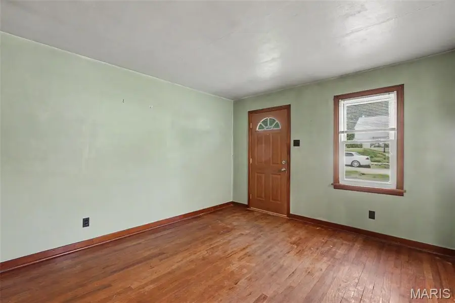 511 Averill Avenue, Ferguson, MO 63135 - #3