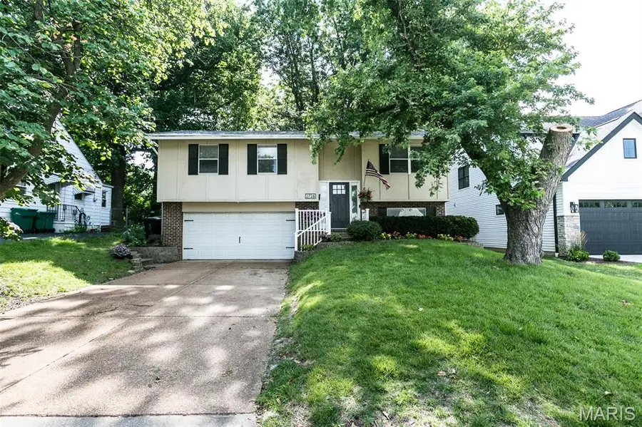 2726 Bremerton Road, Brentwood, MO 63144 - #2
