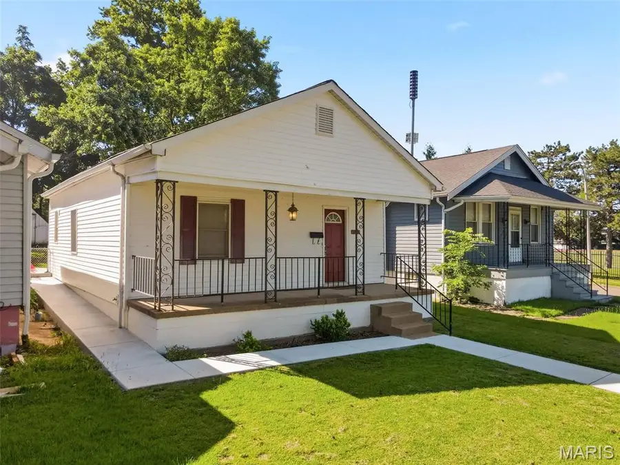 4672 Dewey Avenue, Saint Louis, MO 63116 - #2