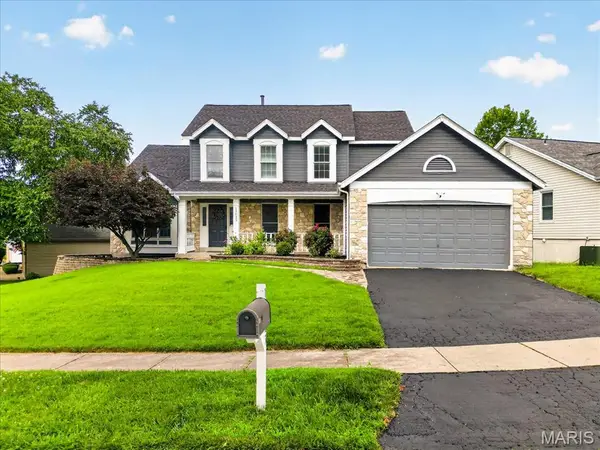 13023 Walnutway Manor, St Louis, MO 63146