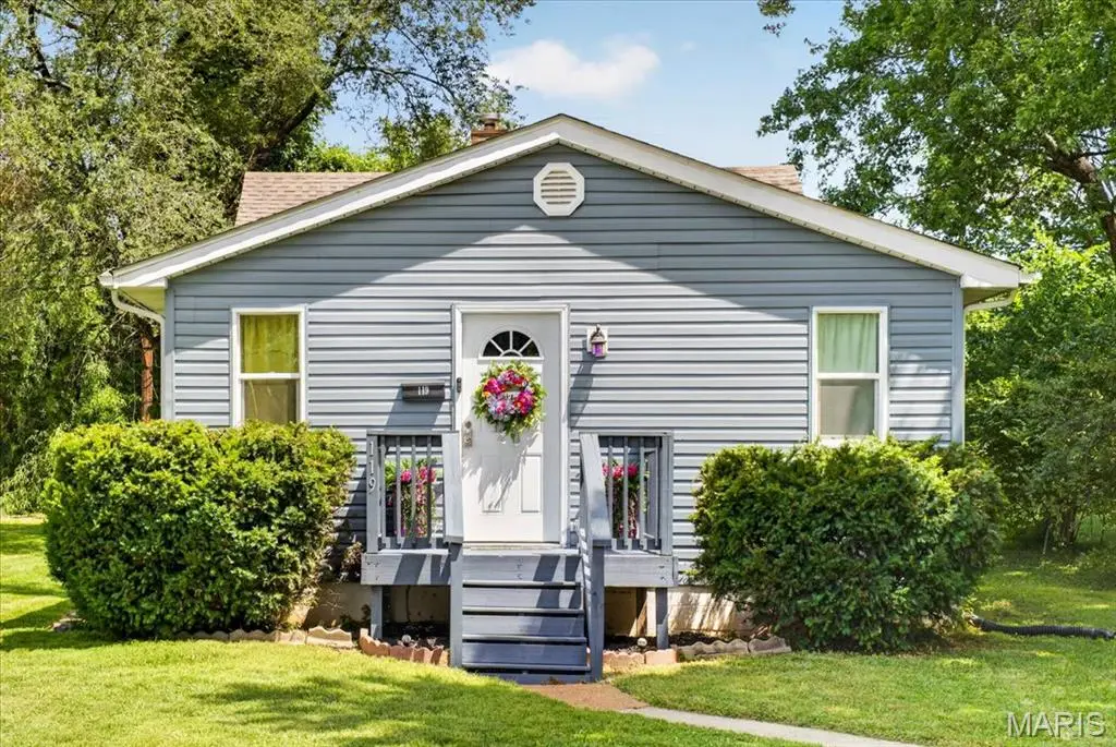 119 N 30th Street, Belleville, IL 62226 - #1