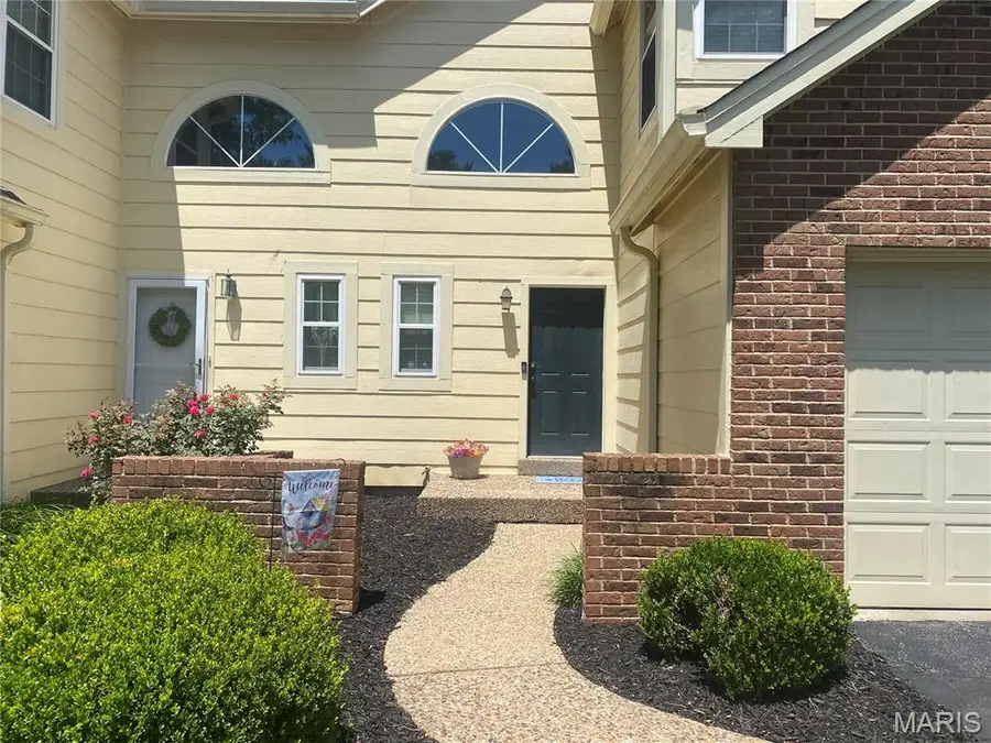 11932 Autumn Lakes Drive, Maryland Heights, MO 63043 - #3