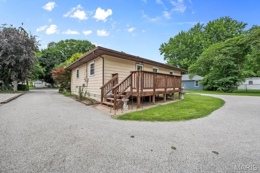 323 Brookside Drive, Caseyville, IL 62232 - #3