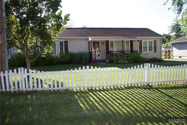 124 Cascade Drive, Belleville, IL 62223
