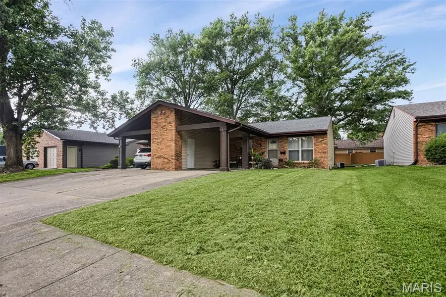 809 White Oak Drive, Ofallon, IL 62269 - #3