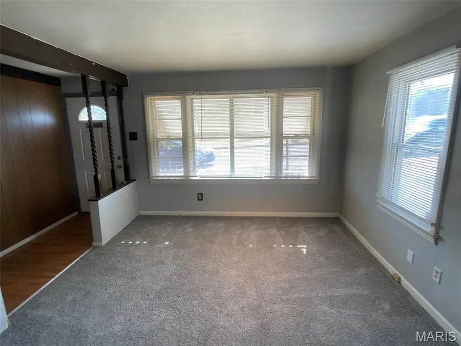 9571 Pagewood Avenue, Overland, MO 63114 - #2
