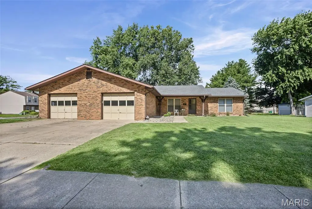 911 S Walnut Street, Ofallon, IL 62269 - #1