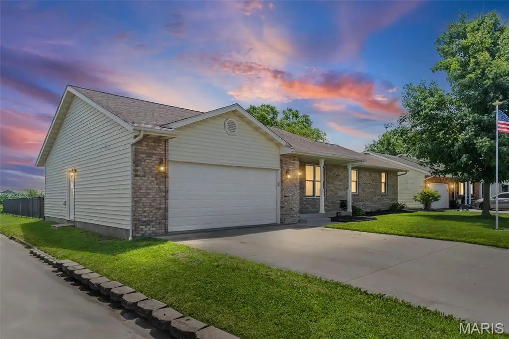 95 Sunbeam Drive, Highland, IL 62249 - #1