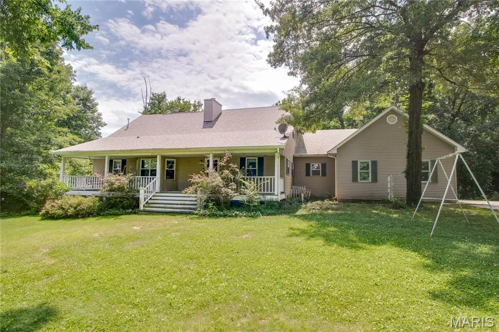 420 Ellison Street, Carlinville, IL 62626 - #1