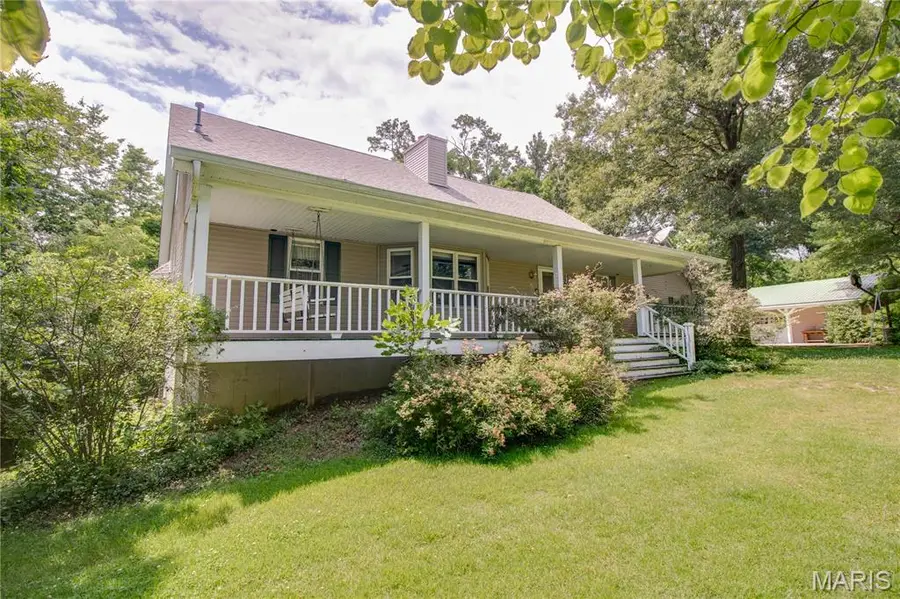 420 Ellison Street, Carlinville, IL 62626 - #3