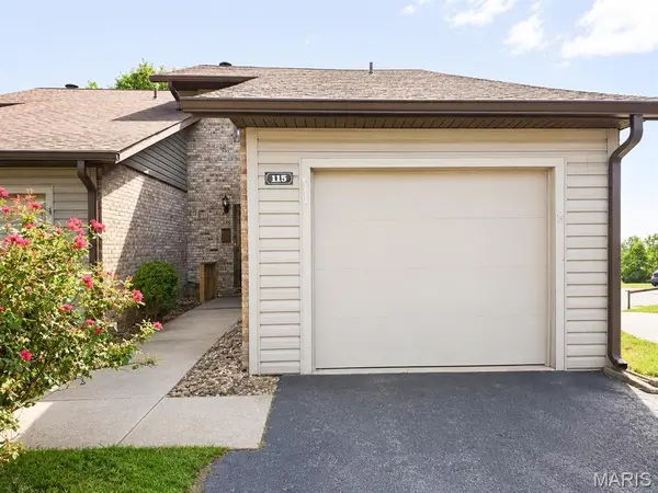 115 Sandridge Drive, Collinsville, IL 62234