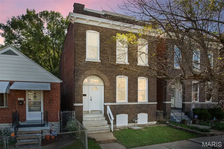 3820 Iowa Avenue, Saint Louis, MO 63118 - #2