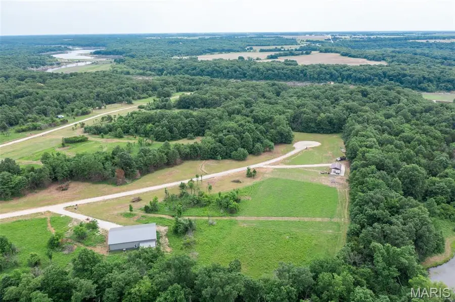 30 Halyon Estates, Perry, MO 63462 - #3