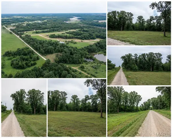 32 Halyon Estates, Perry, MO 63462