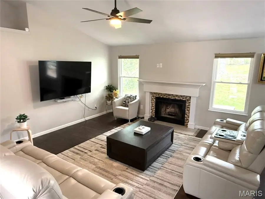174 Stage Coach Landing Drive, Saint Peters, MO 63376 - #3