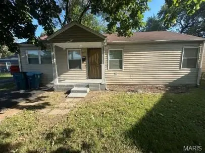 627 Ferguson Avenue, Ferguson, MO 63135 - #1