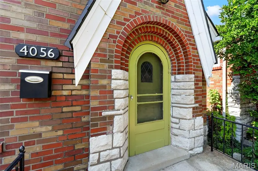 4056 Oleatha Avenue, Saint Louis, MO 63116 - #3