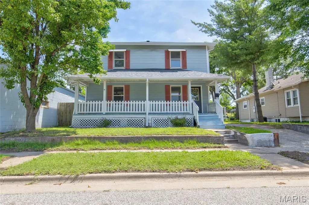 133 E Alton Avenue, East Alton, IL 62024 - #1