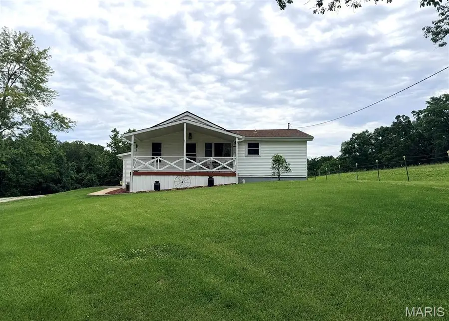 1086 Mill Hill Road, Saint Clair, MO 63077 - #2