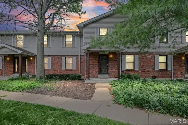 1812 Suns Up Court, Florissant, MO 63031