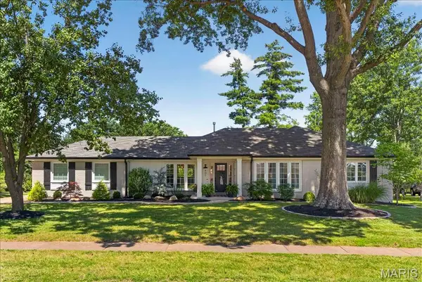 607 Packford Drive, Chesterfield, MO 63017