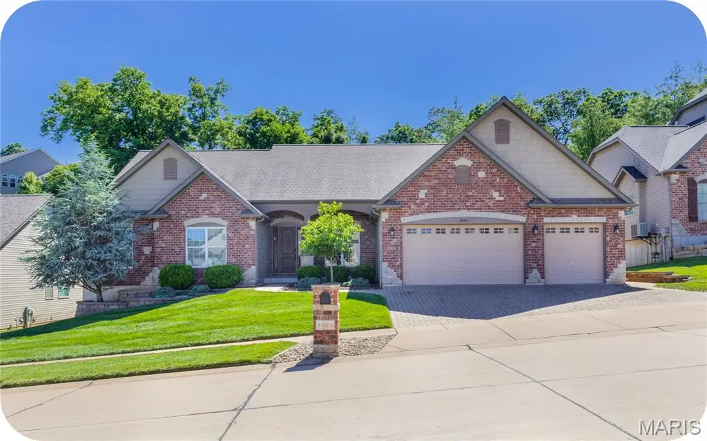 1090 Bridleridge Crossing Spur, Fenton, MO 63049 - #1