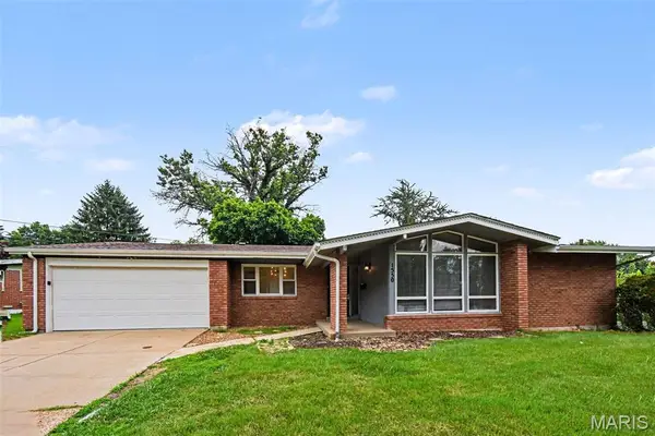 1550 Hollywood Lane, Florissant, MO 63033