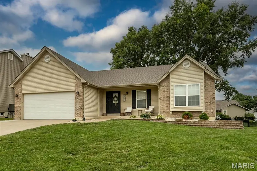 512 Brookneal Drive, Saint Charles, MO 63304 - #2