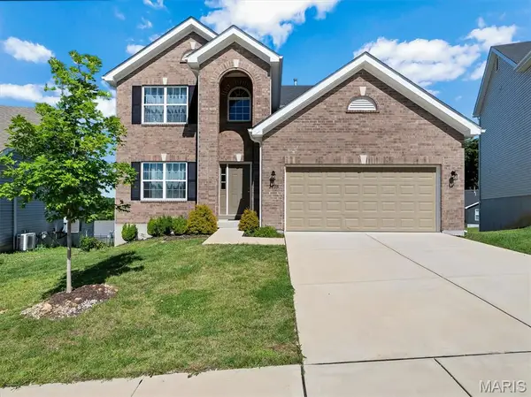2775 Winding Valley Drive, Fenton, MO 63026