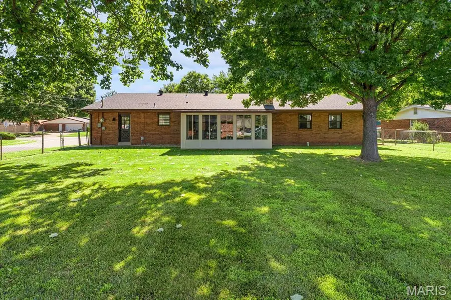 715 N Lincoln Avenue, O Fallon, IL 62269 - #2