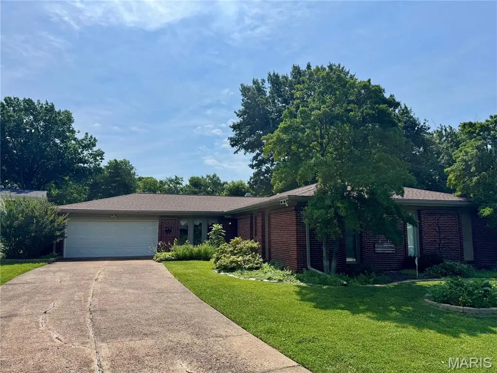 306 Fawn Meadows Drive, Ballwin, MO 63011 - #1