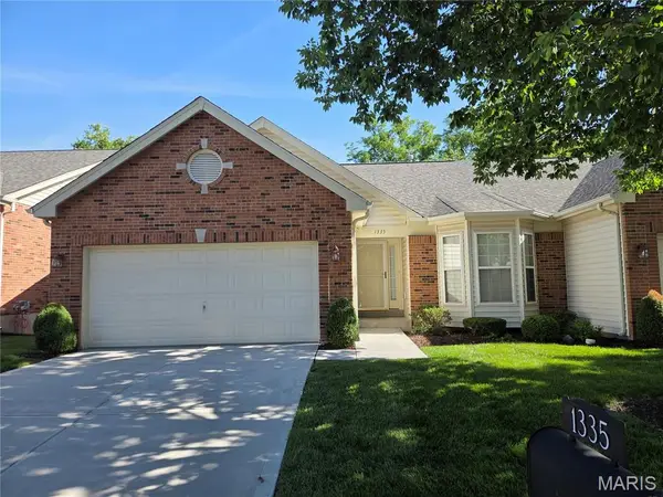 1335 Kensington Way Drive, Ellisville, MO 63011