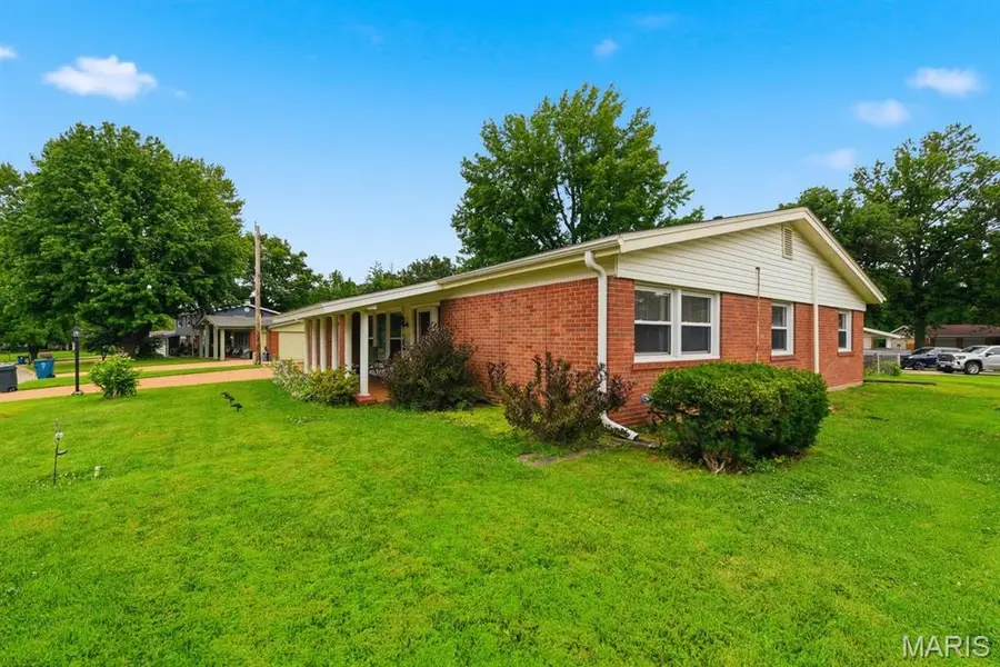 5044 Tealby Lane, Saint Louis, MO 63128 - #3