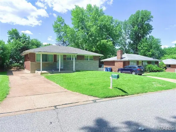 1154 Reale Avenue, St Louis, MO 63138