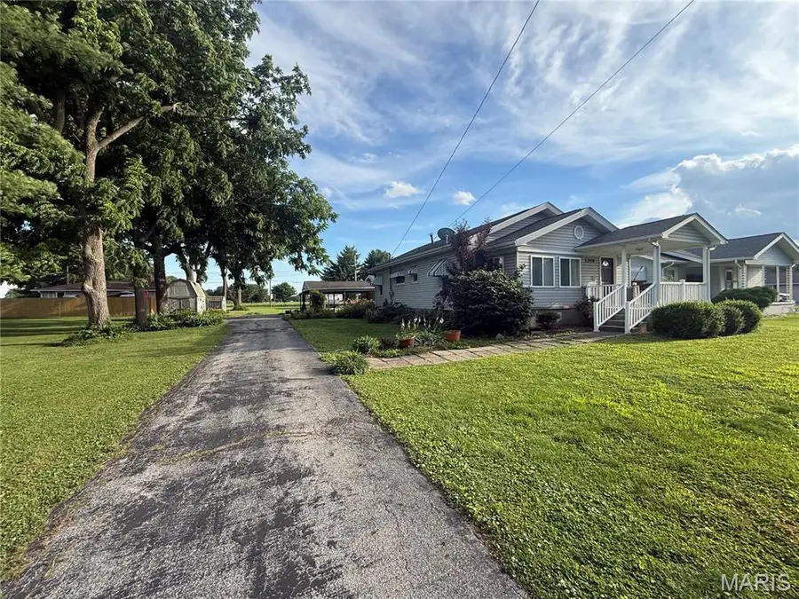 1306 Main Street, South Roxana, IL 62087 - #3