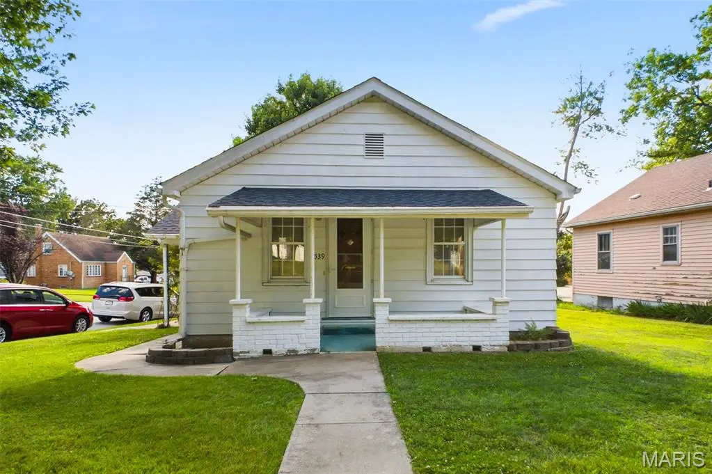 539 S Main Street, Waterloo, IL 62298 - #1