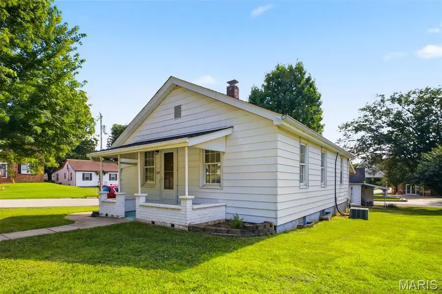 539 S Main Street, Waterloo, IL 62298 - #2