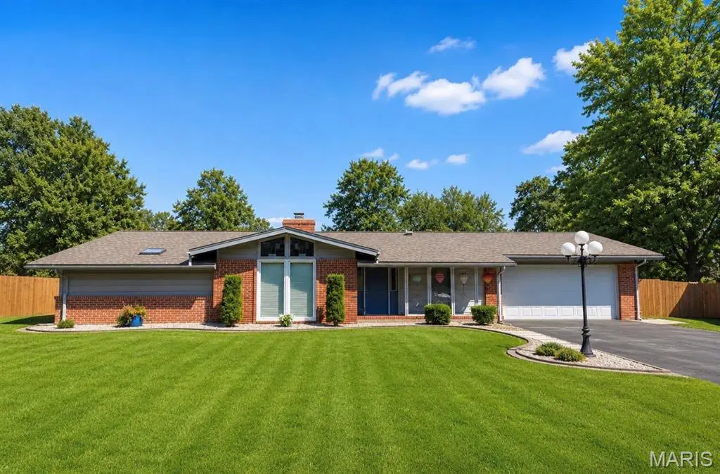 1504 Papillon Drive, Saint Louis, MO 63146 - #1