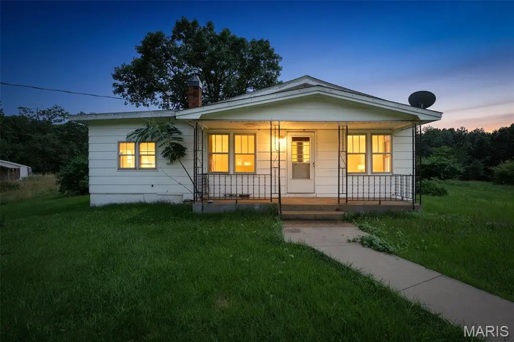 1901 & 1911 Howell Road, Pendleton, MO 63637 - #1