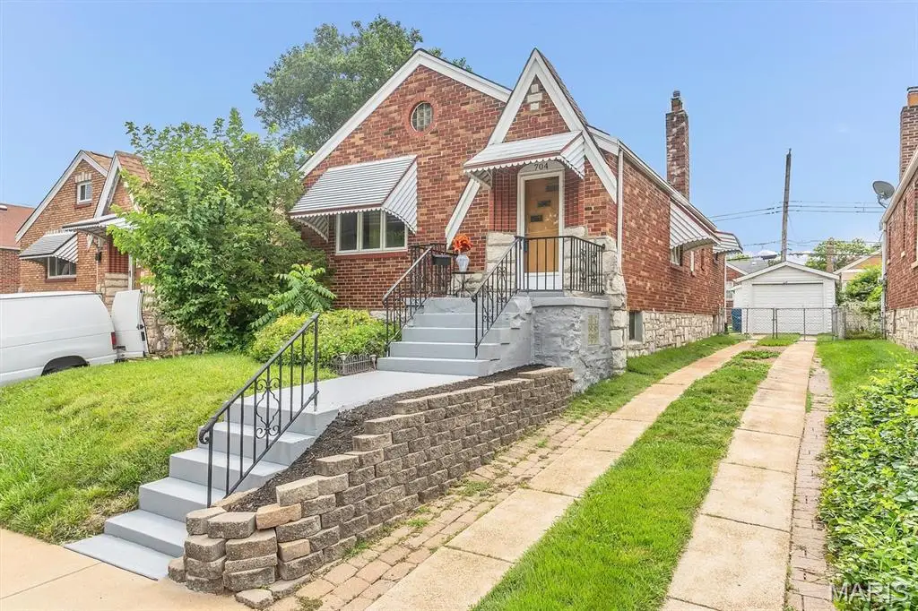 704 Avenue H, Saint Louis, MO 63125 - #1