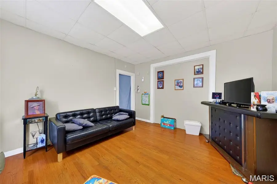 4703 Labadie Avenue, Saint Louis, MO 63115 - #2