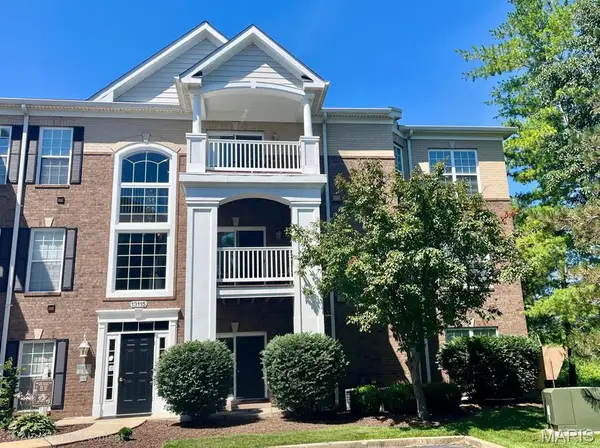 13115 Mill Crossing Court #300, St Louis, MO 63141