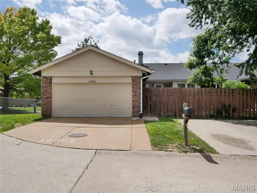 12303 White Cap Lane, Florissant, MO 63033 - #2