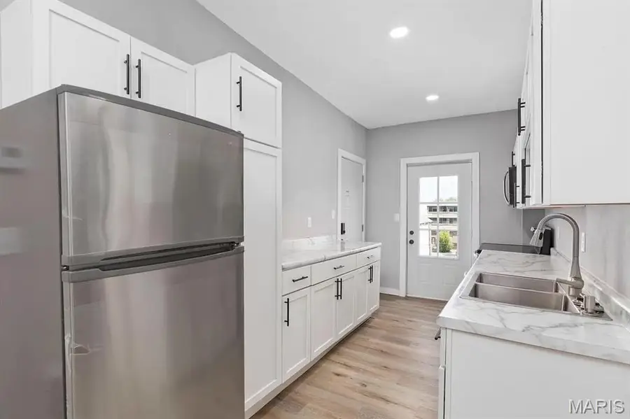 5931 Maple Avenue, Saint Louis, MO 63112 - #3