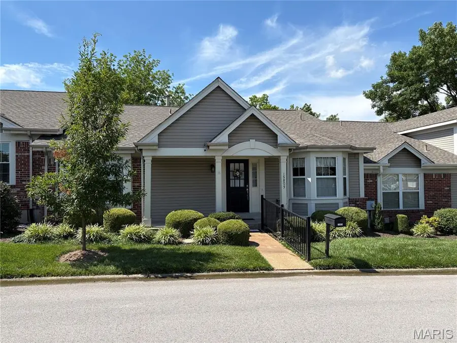 15803 Harris Ridge Court, Chesterfield, MO 63017 - #2